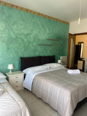 Casa Lora con spiaggia privata RDA luxury Bordighera